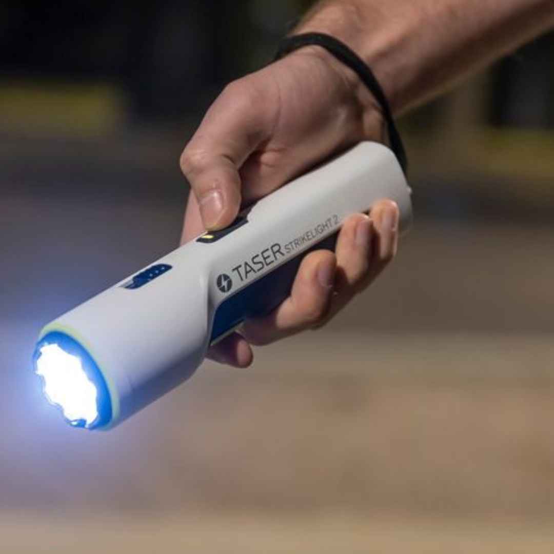 TASER_StrikeLight2_stun_gun_flashlight_weapon